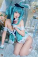 [阿包也是兔娘] 白兔 Miku